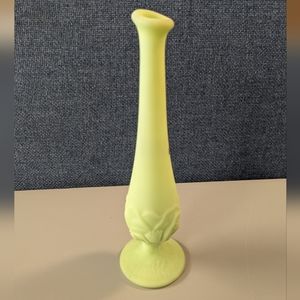 Vintage Fenton Custard Glass Vase